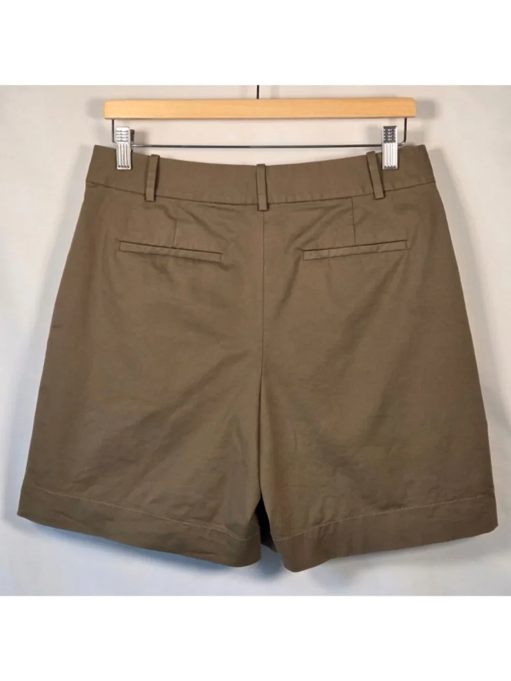 Theory DB Pleat Soft Chino Shorts Forest Green Size 6
